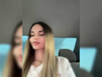 LedyMiya webcam bongacams model stream image