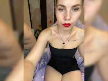 Emma942 webcam model stream image