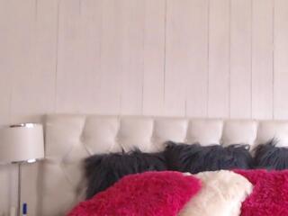 Angel Dee webcam model stream image