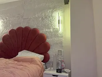 PrincessVeronika webcam model stream image