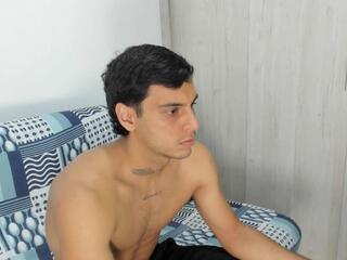 Bryden Owen webcam flirt4free model stream image