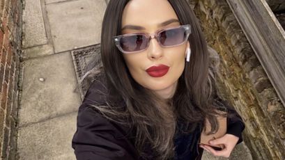 Miss_L webcam model stream image