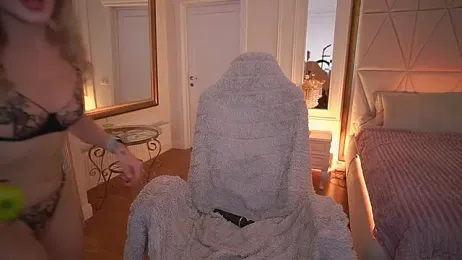 GraceCandy webcam stripchat model stream image