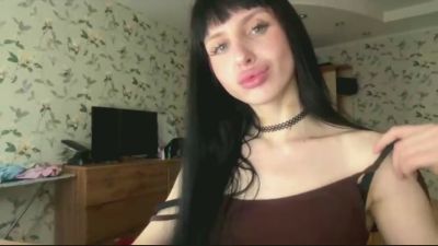 AnnelieseLaino webcam model stream image