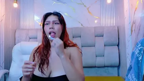 Annyeli webcam model stream image