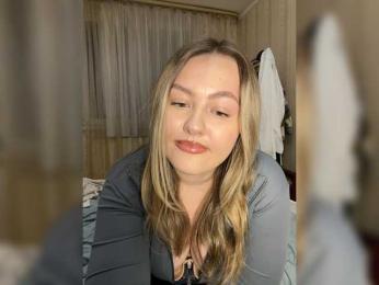 SunshineEmma webcam bongacams model stream image