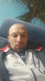 Eatowndick webcam model stream image