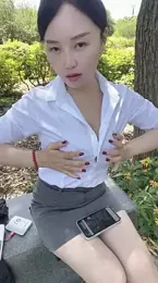 lylxili webcam model stream image