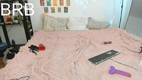 AvenGlow webcam model stream image