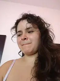 SeleneLuminari8 webcam model stream image