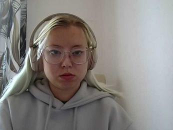MaddieOrgasm webcam model stream image