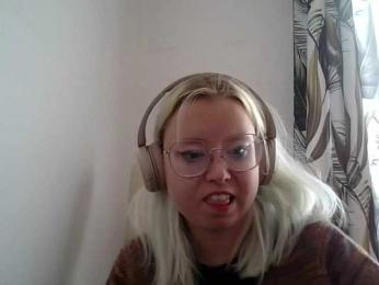 MaddieOrgasm webcam model stream image