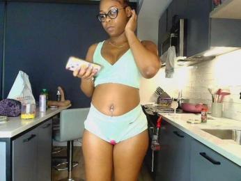 Naomiruty webcam model stream image