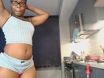 Naomiruty webcam model stream image