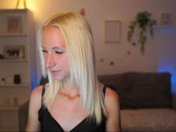 piperperri18 webcam model stream image
