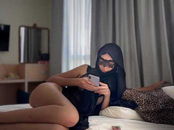 hiddenCrazySlut webcam bongacams model stream image