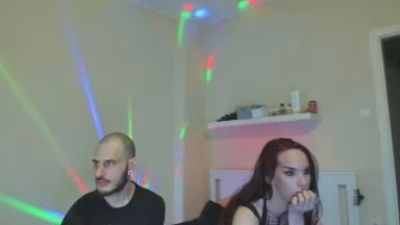 Dina_and_Darius webcam model stream image