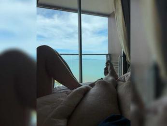 Daddyyyc webcam model stream image