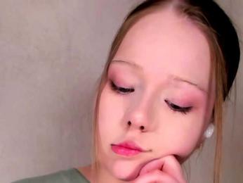 MelMooon webcam bongacams model stream image