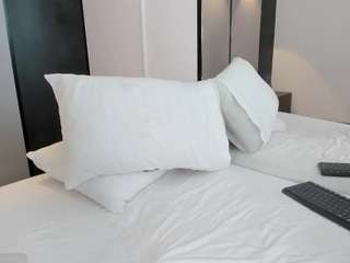 mia-collins96 webcam model stream image