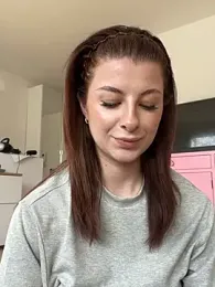 Mia-Minou webcam model stream image