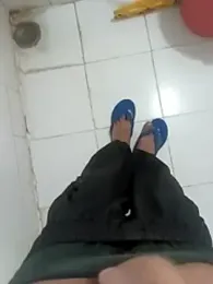 bigg_dickkk69 webcam model stream image