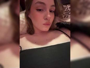 AnneMurray webcam model stream image