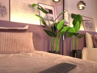 ellediane webcam camsoda model stream image