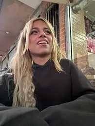 andyy_x webcam model stream image