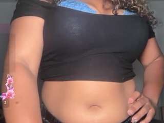 yourmamisol webcam model stream image