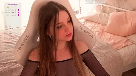 linessssa webcam model stream image