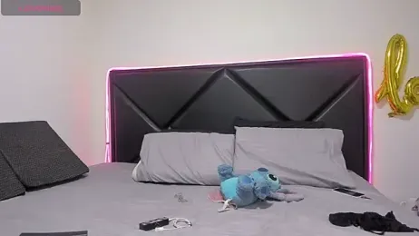 ScarlettAndClark webcam stripchat model stream image