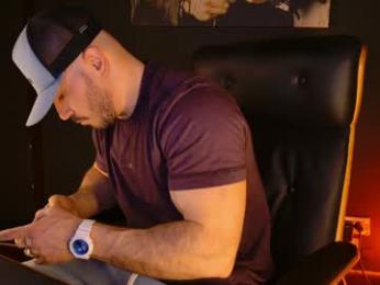 angeloeric webcam model stream image