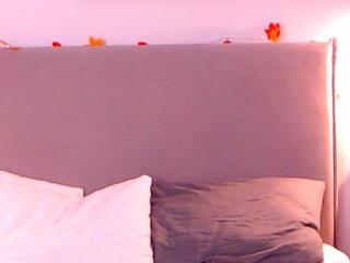 Sara Maya webcam model stream image