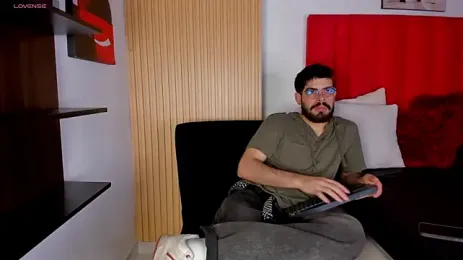DomBoy_ webcam model stream image