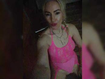 White00Pearl webcam model stream image