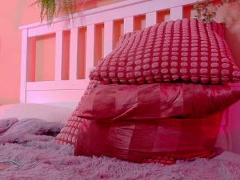 Kendalmiller webcam model stream image