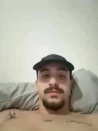 NovinnGB webcam model stream image