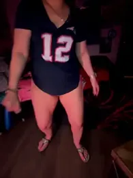 Milfshortcakes webcam model stream image