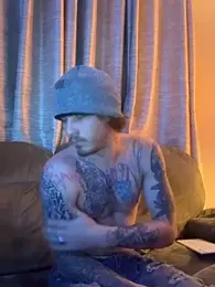 Derrick7799 webcam model stream image