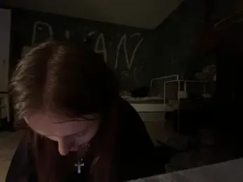 EmmaLyrica webcam model stream image