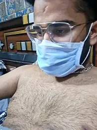 BeardKingoBack webcam model stream image