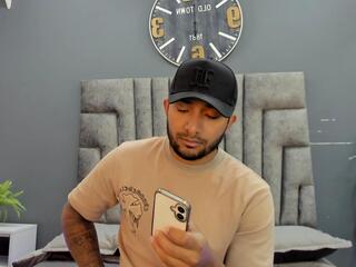 Jax Maxwell webcam model stream image