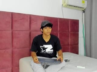 Luca Mashle webcam model stream image