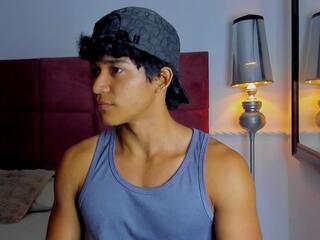 Luca Mashle webcam flirt4free model stream image
