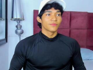 Luca Mashle webcam model stream image