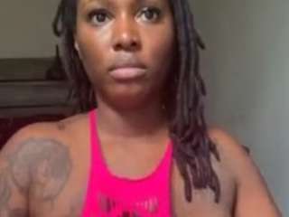 yoursecret1425 webcam model stream image