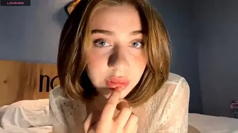 WondaCoriaty webcam stripchat model stream image