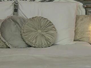 Ivy Samek webcam model stream image