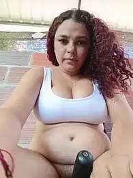 Mommy-Hot webcam model stream image